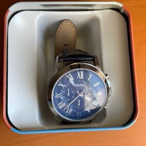 Unisex Fossil Watch.